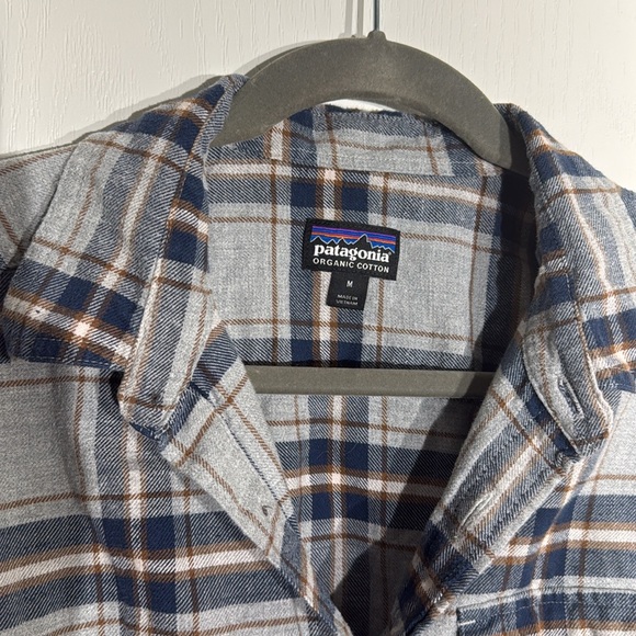 Patagonia Blue Plaid Button-Up Shirt - Picture 2 of 5